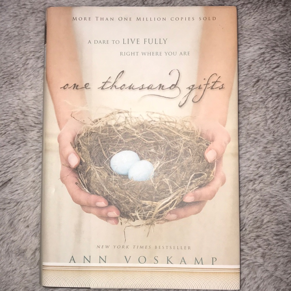 “One Thousand Gifts” by Ann Voskamp Christian Book